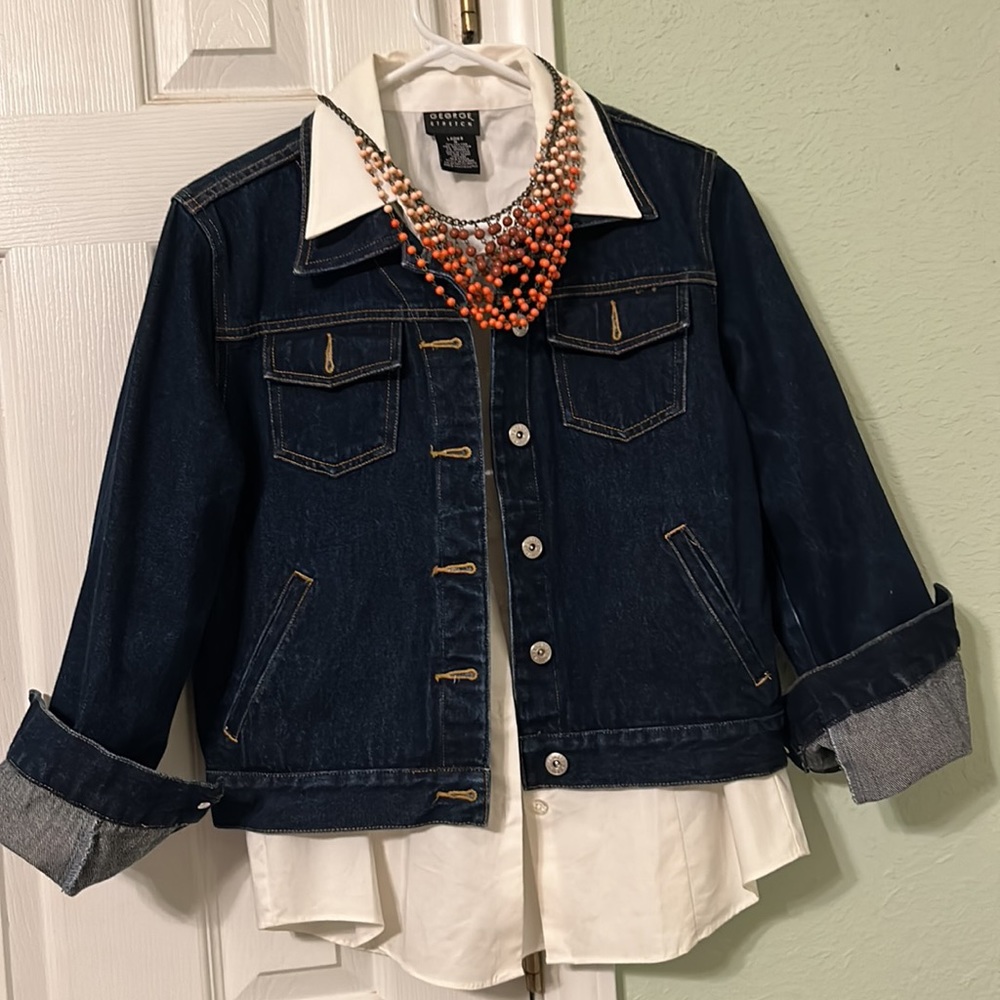 Missy size. M Jean jacket - Picture 4 of 8
